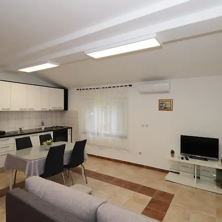Apartment Apartman Nebo